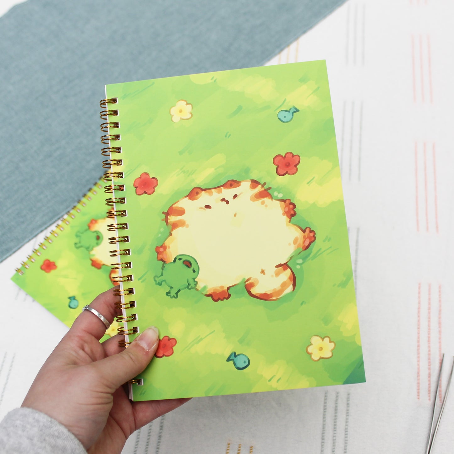 Comfortable Friends Stickerbook