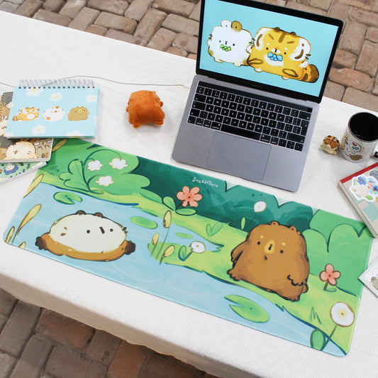 Cozy Friends Deskpad