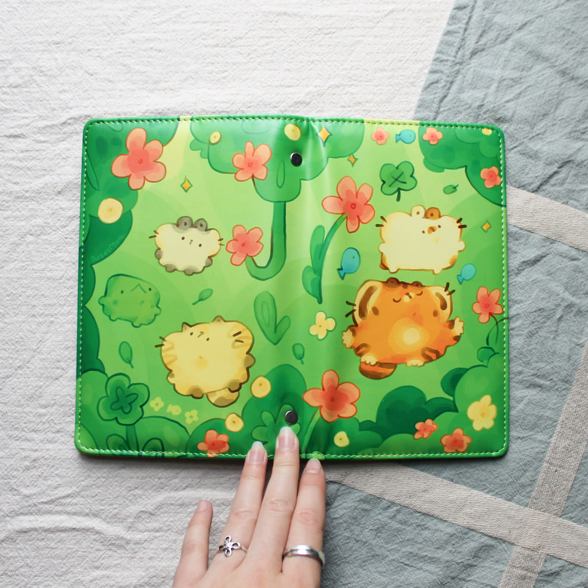 Floral Green | Collector Book